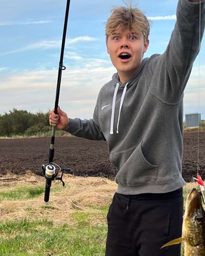 4DC3B17F 8236 4EF2 A82C E91C85F56253 (1)